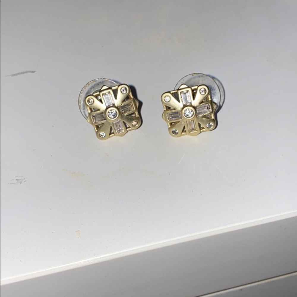 Kendra Scott earrings
